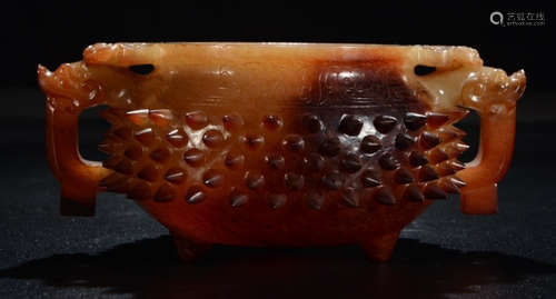 ANTIQUE JADE CONTAINER WITH BEAST EARS