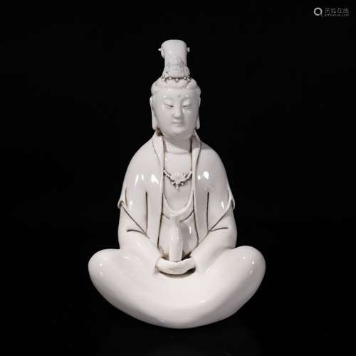 Dehua Kiln Guanyin Porcelain Statue