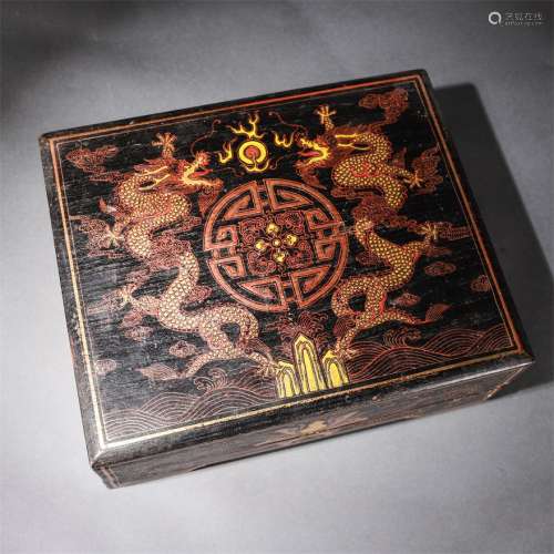 Wooden-Body Lacquer Gilt Lid Box