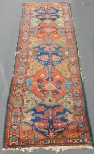 Karagöz Persian rug. Iran. Around 80 - 100 years