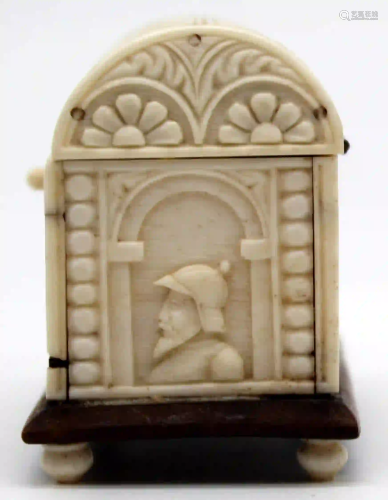 Miniature model sarcophagus. Ivory around 1900.