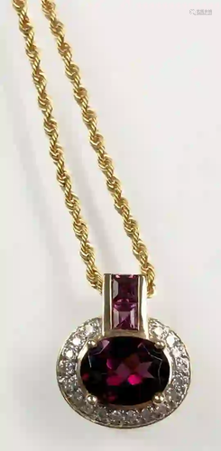 Necklace yellow gold 585. 18 diamonds circa 0.5 carat