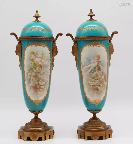 Two lidded cups around 1900. Porcelain. With 