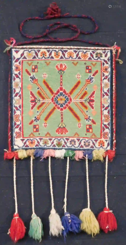Qashqai Hybe. Persian carpet. Around 50 - 80 years old.
