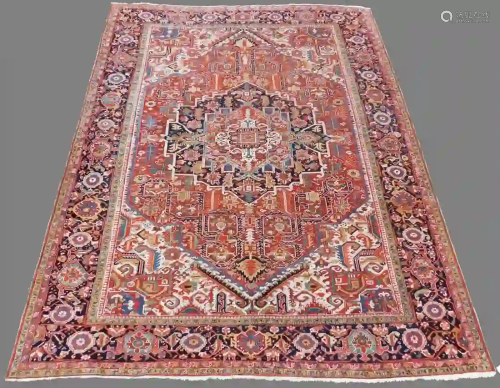 Heriz Persian carpet. Iran. Around 80 - 120 years old.