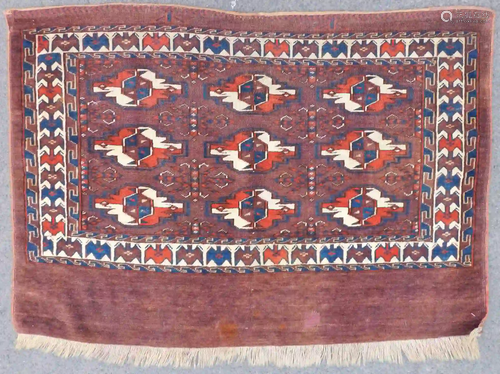 Yomud Chowal, Turkmenistan. Antique, around 150 - 200