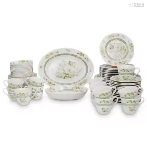 (80 Pc) Royal Doulton Porcelain Set