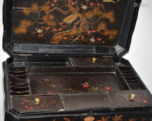 Lacquered Wood Painter Box