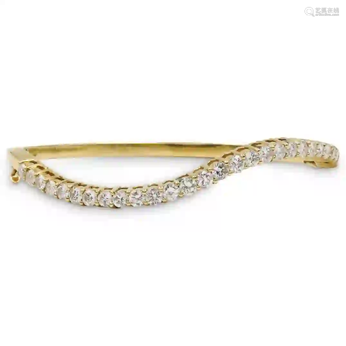 18K Gold & Diamond Bangle