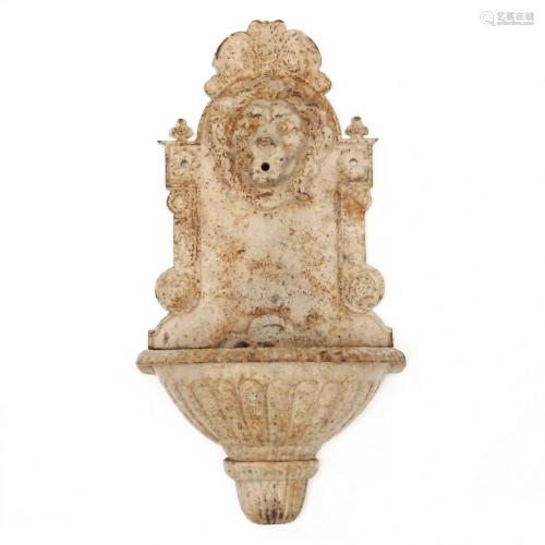 Classical Style Cast Iron Wall Fountain