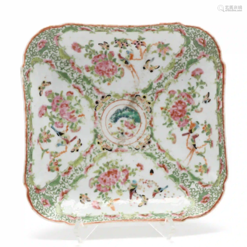 A Chinese Export Porcelain Famille Rose Plate