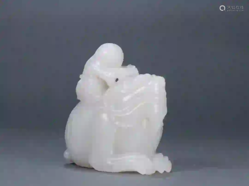 A JADE CARVING OF LIUHAI AND TOAD ORNAMENT
