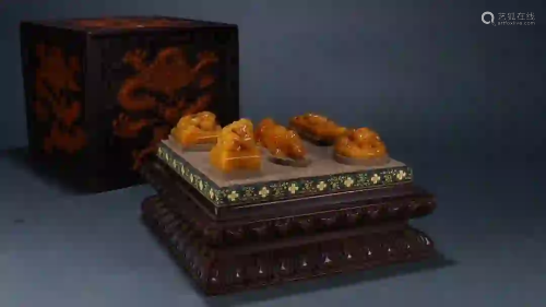 SET OF TIANHUANG STONE CARVING BEAST SEALS