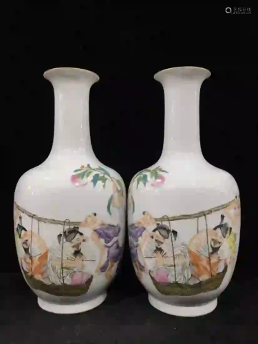 PAIR OF THE REPUBLIC OF CHINA FAMILLE ROSE VASES