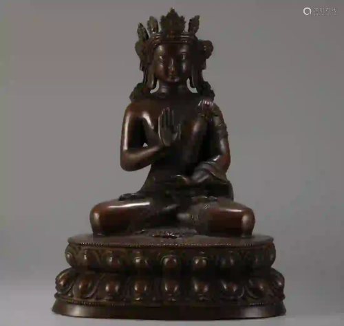 A COPPER FIGURE STATUE OF BUDDHA ON LOTUS THRONE
