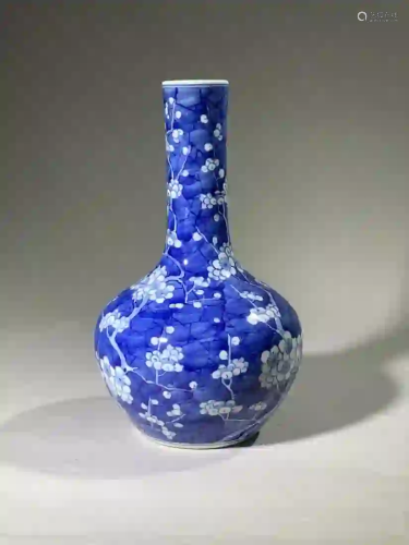 A BLUE AND WHITE 'PLUM BLOSSOM' CELESTIAL VASE