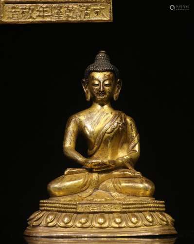 大清乾隆敬造 铜鎏金释迦摩尼佛坐像