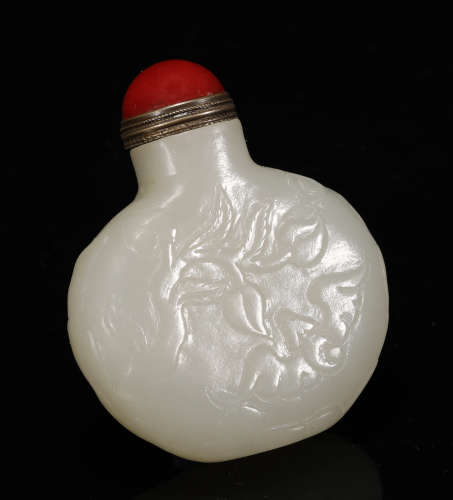 Qing Dynasty - Hetian Jade Snuff Bottle