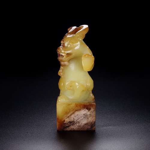 A Hetian Jade Beast Handle Seal