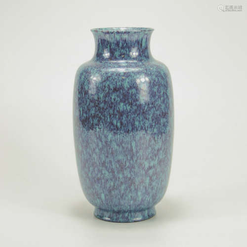 A Lujun Glaze Porcelain Lantern-shaped Vase