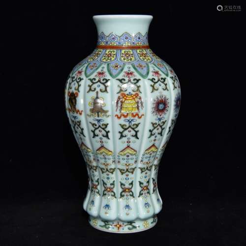 A Celadon Glaze Famille Rose Eight Treasures Pattern Porcelain Melon-shaped Vase