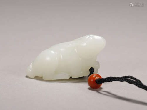 Qing Dynasty - Hetian Jade Rabbit Pendant