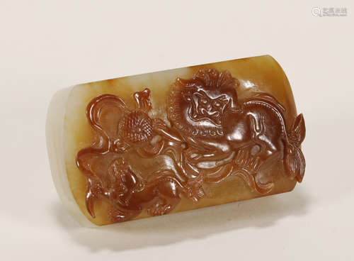 Qing Dynasty - Hetian Jade Lion Pattern Buckle