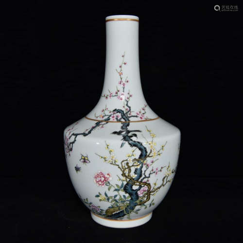 An Enamel Bird and Flower Porcelain Vase