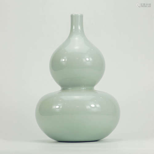 A Celadon Glazed Gourd-shaped Porcelain Vase