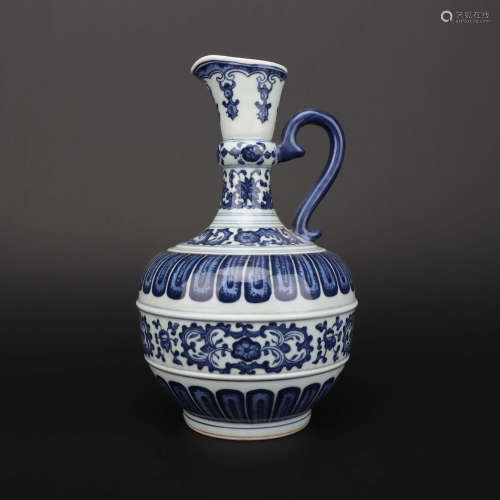 A Blue and White Flower Porcelain Pot