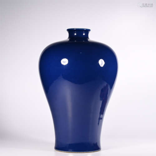 A blue-glazed plum vase from the Qianlong period of the Qing Dynasty