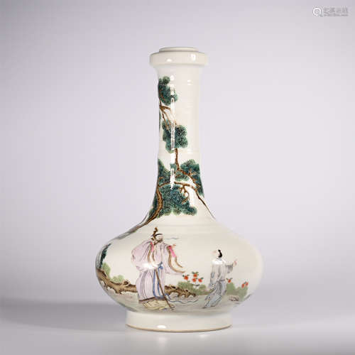 Qing yongzheng famille rose bottle