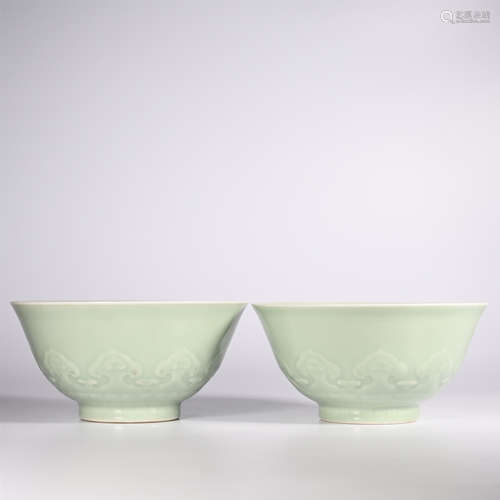 A pair of single-color glaze bowls, Qianlong period, Qing Dynasty