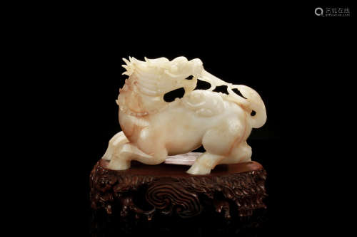 JADE CARVED QILIN MYTHICAL BEAST FIGURE