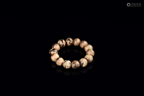 KALIMANTAN AGARWOOD BEAD BRACELET