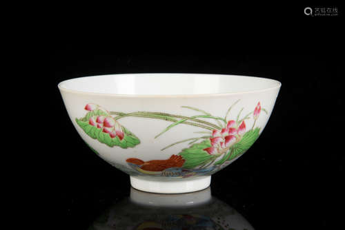 DOUCAI 'FLOWERS' BOWL