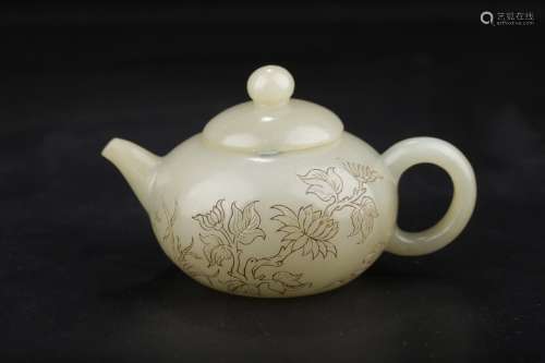 A Hetian Jade Floral Pattern Teapot