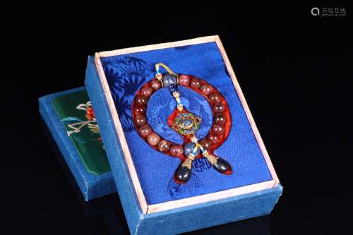 A Tourmaline 18-Bead Pendant