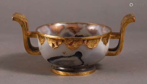 An Agate Bowl With Golden Painting