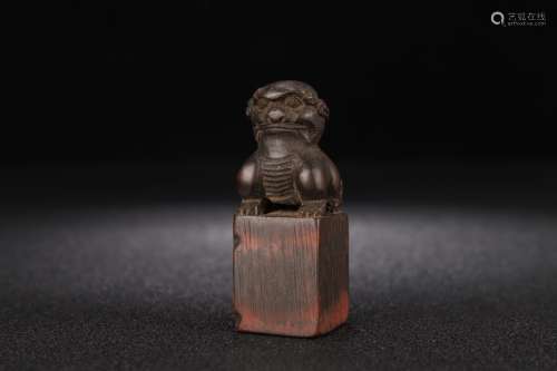 A Bamboo Beast&Potery Carved Seal