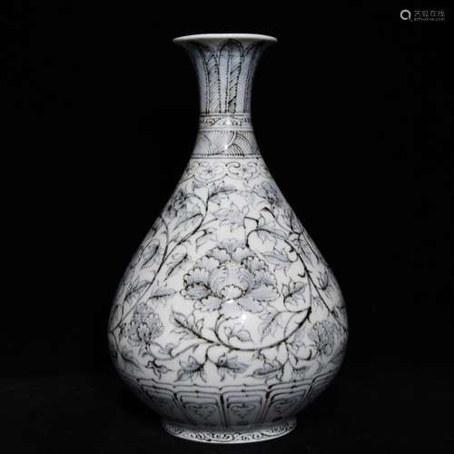 A Porcelain Blue&White Floral Yuhuchun Vase