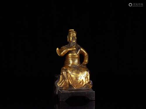 A Gilt Bronze Guanyu Statue