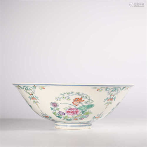 Qing Dynasty Yongzheng famille rose flower bowl