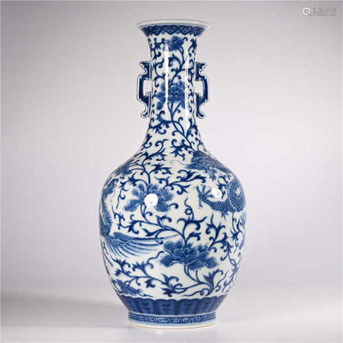 Qing Dynasty Qianlong blue and white lotus pattern teapot
