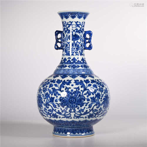 Qing Dynasty Qianlong blue and white vase with lotus pattern