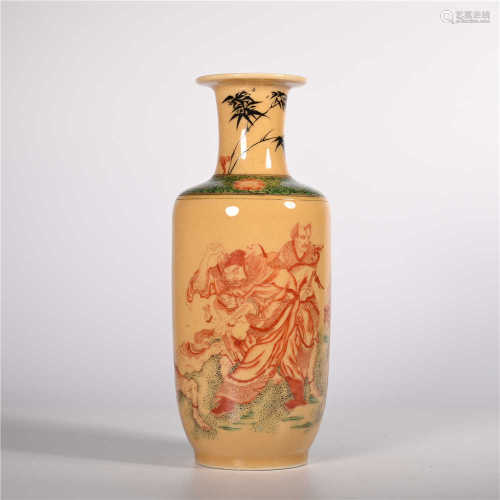 Qing Dynasty pastel character bottle