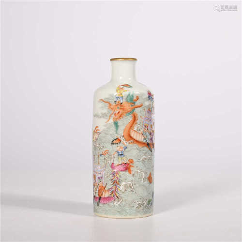 Qing Dynasty Qianlong pink snuff bottle