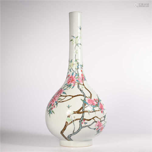 Qing Dynasty Yongzheng famille rose vase