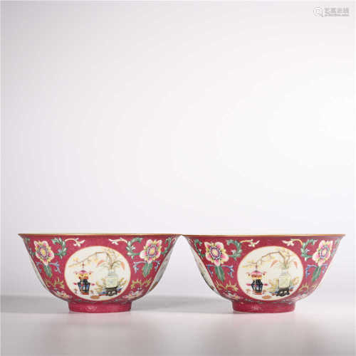 A pair of Daoguang famille rose bowls in Qing Dynasty
