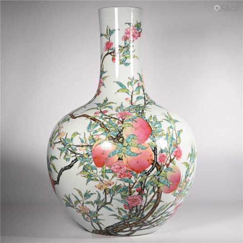Qing Dynasty Yongzheng pastel sky ball bottle